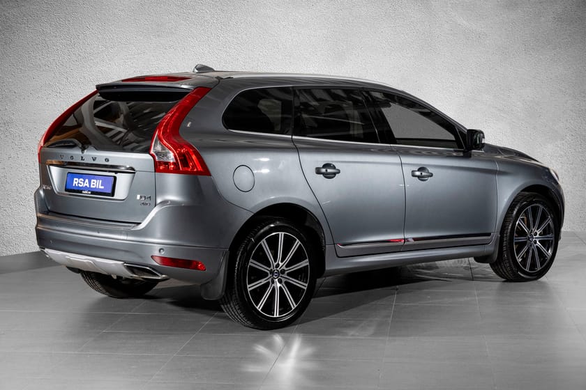 Bilde 2 av Volvo XC60 4x4, Summum, Webasto, Garanti, Hengerfeste.