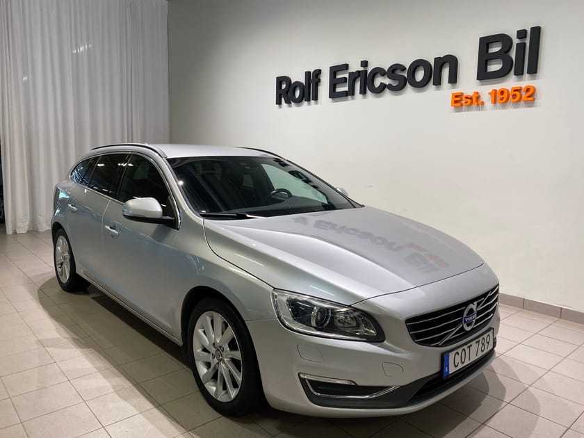 Bild 1 av Volvo V60 D4 AWD Momentum Business E
