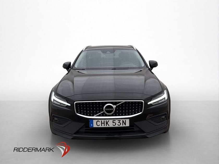 Bild 2 av Volvo V60 Cross Country B4 AWD 197hk Kamera H/K Drag Navi