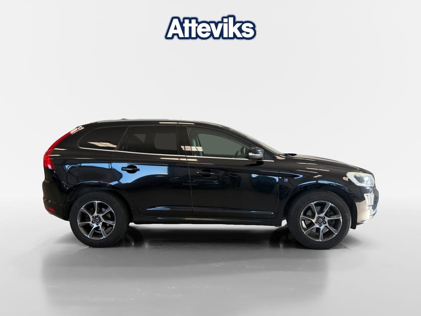 Bild 2 av Volvo XC60 D4 Momentum 181hk *Ocean Race* Drag/Skinn/Nav