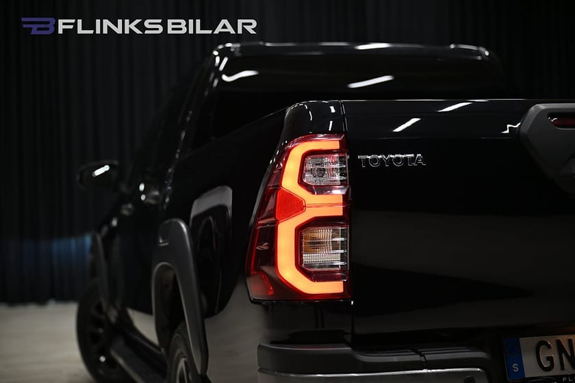 Bild 4 av Toyota Hilux Dubbelhytt 2.8 AWD 204HK Invincible|Drag|GPS|Backkamera|JBL|Moms