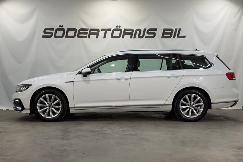 Bild 3 av Volkswagen Passat Sportscombi GTE 1.4 TSI DRAG VÄRMARE KAMERA 1 BRUKARE MOMSBIL