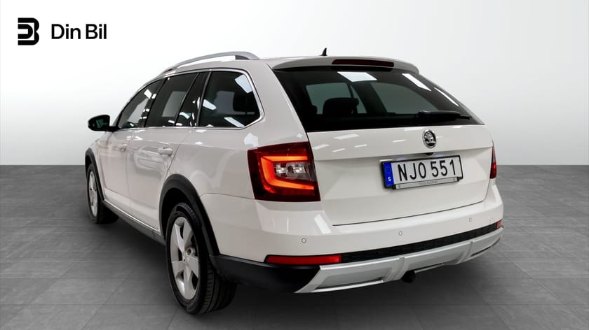Bild 3 av Škoda Octavia Scout COMBI 2,0 TDI 150 DSG 4X4
