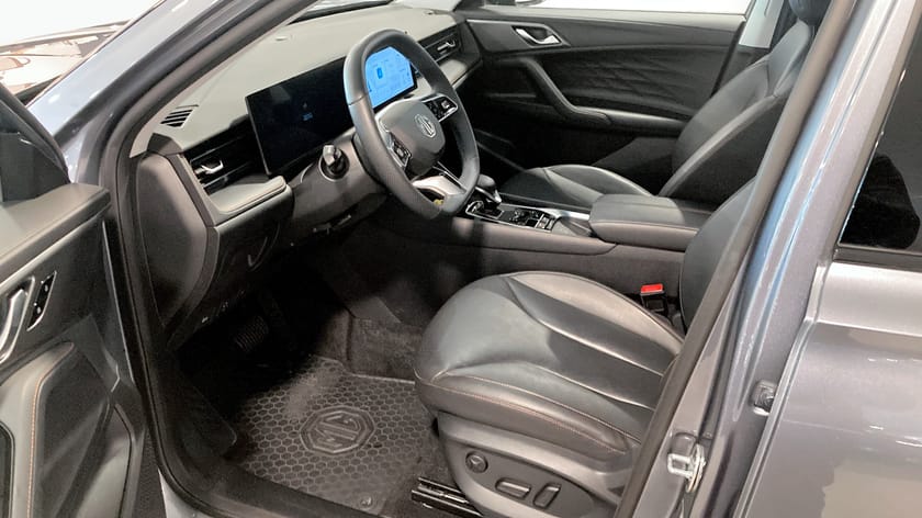 Bild 4 av MG HS PHEV LUX 1.5T AT (BLACK)