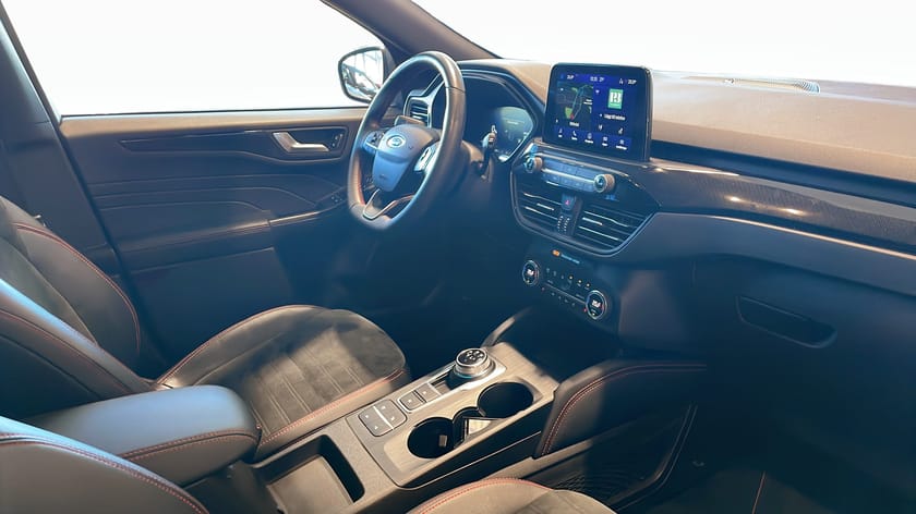 Bild 3 av Ford Kuga Plug-In Hybrid ST-Line X Plug in 225hk | B&O | Dragkrok