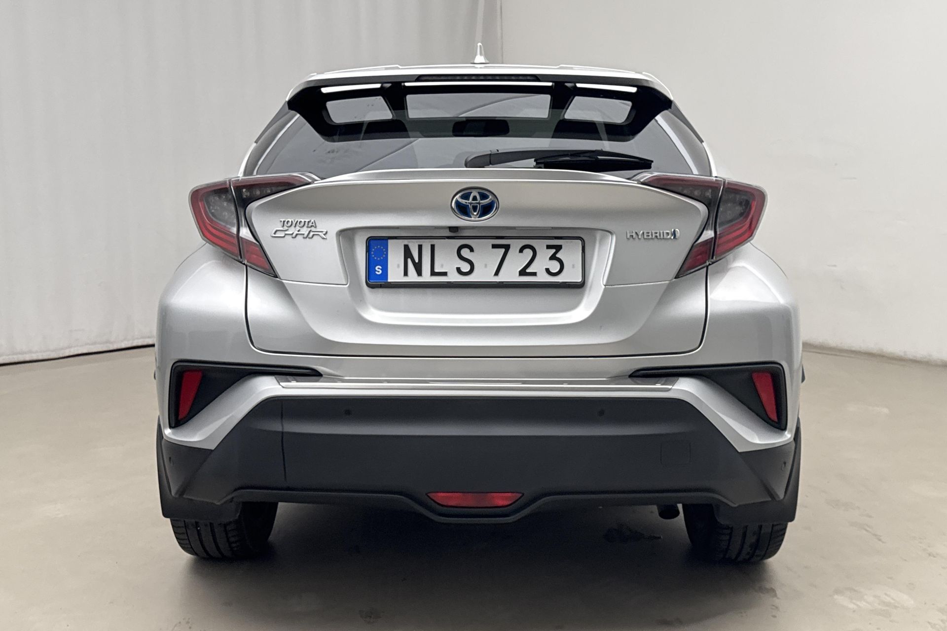 Toyota C-HR Hybrid 2017, bild 6/10