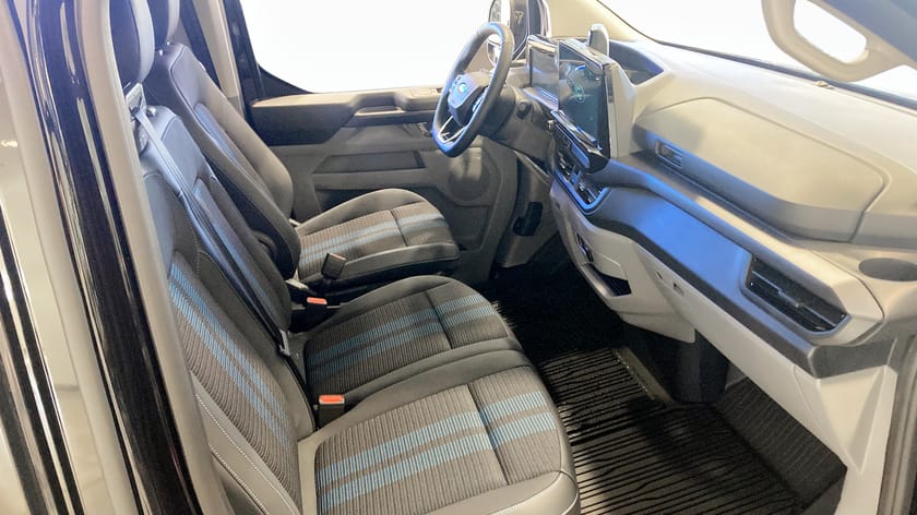 Bild 3 av Ford E-Transit Custom 340 AWD SPORT SKÅP 340L 218Hkr AUT