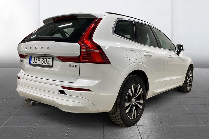 Bild 4 av Volvo XC60 B4 AWD Aut Drag Cockpit Navi Kamera AdaptivFH MOMS