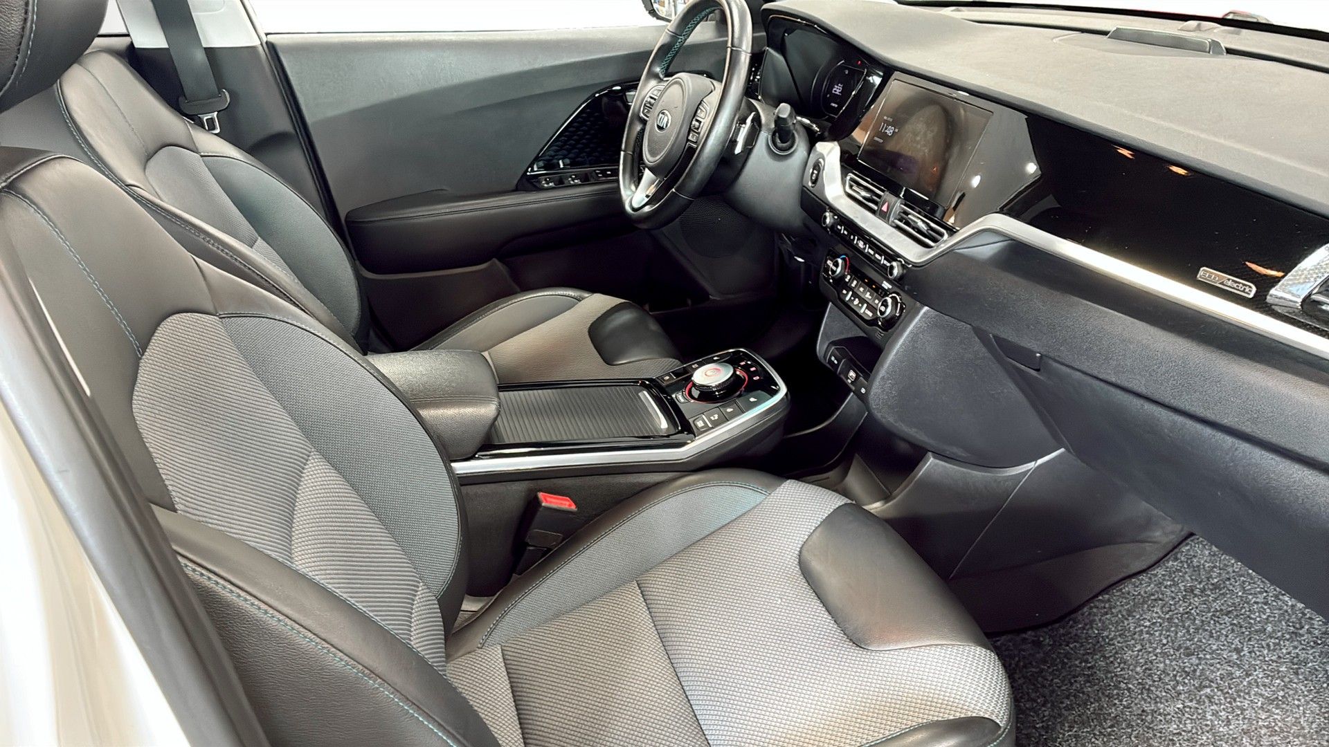 Kia e-Niro ADVANCE 64 KWH 204 HK 2021, bild 3/10