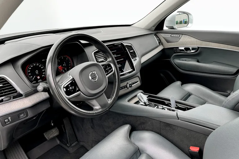 Volvo XC90 7-seater