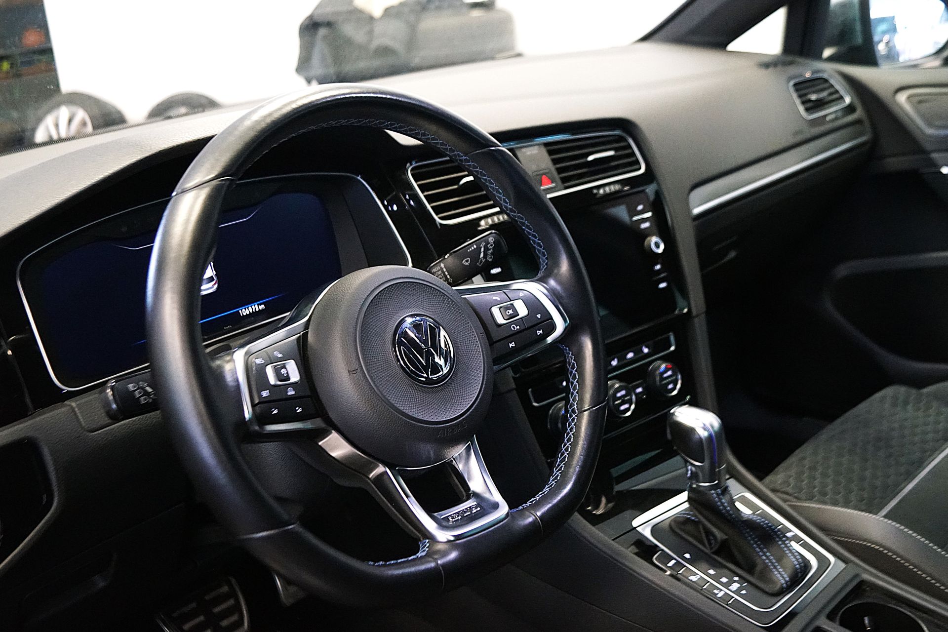 Volkswagen Golf GTE 2018, bild 7/10