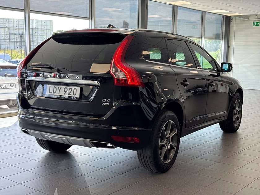 Bild 3 av Volvo XC60 D4 AWD Geartronic Ocean Race Räntekampanj 3,99%