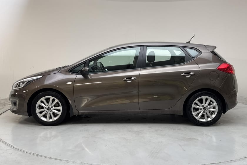 Bild 2 av Kia cee'd 1.4 T-GDi 5dr (100hk) Action Special Edition