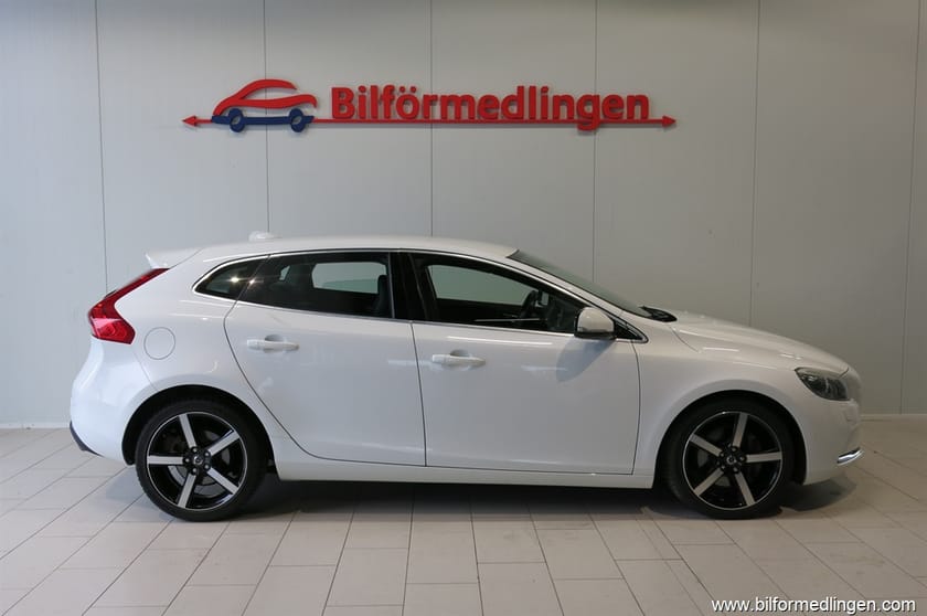 Bild 2 av Volvo V40 D3 150hk Summum Navi V-Hjul