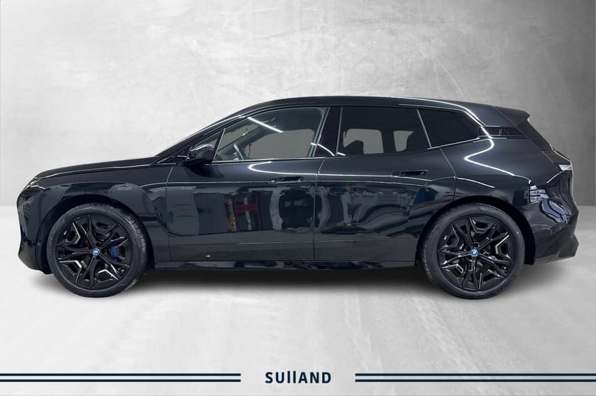 Bilde 2 av BMW iX xDrive50 Fully Charged, Luftfjæring, Multifunk.seter