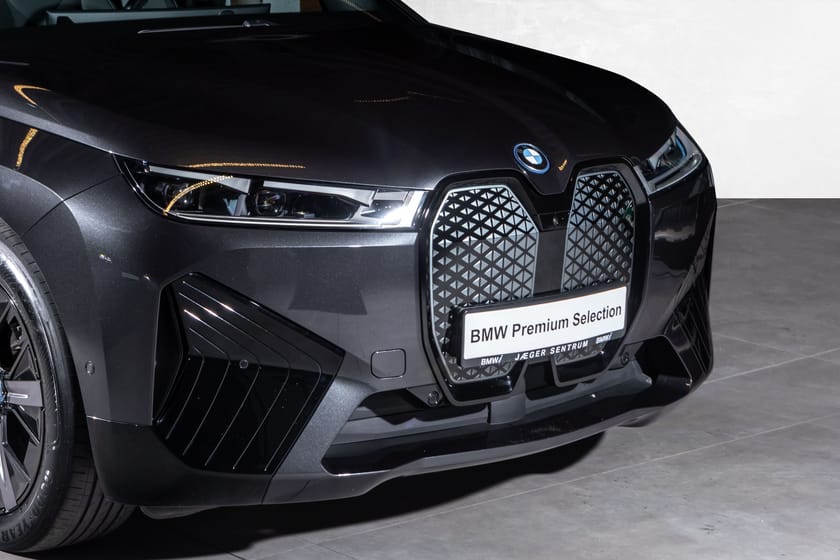 Bilde 2 av BMW iX xDrive40 Sportspakke Pano Krok H/K A.Cruise HeadUP