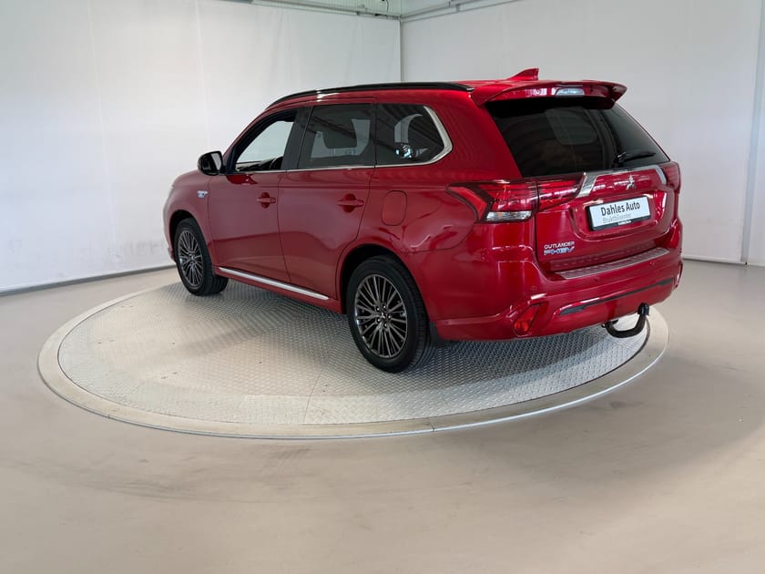 Bilde 4 av Mitsubishi Outlander PHEV 2,4 224 S Edt ACC/Pano/Skin/Krok/360/Nav/Ny serv/1 eier