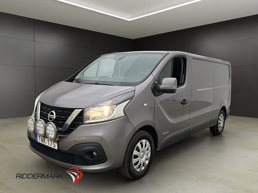 Bild 3 av Nissan NV300 Skåpbil L2 Värmare 3-Sits Dragkrok B-Kamera 1-Brukare