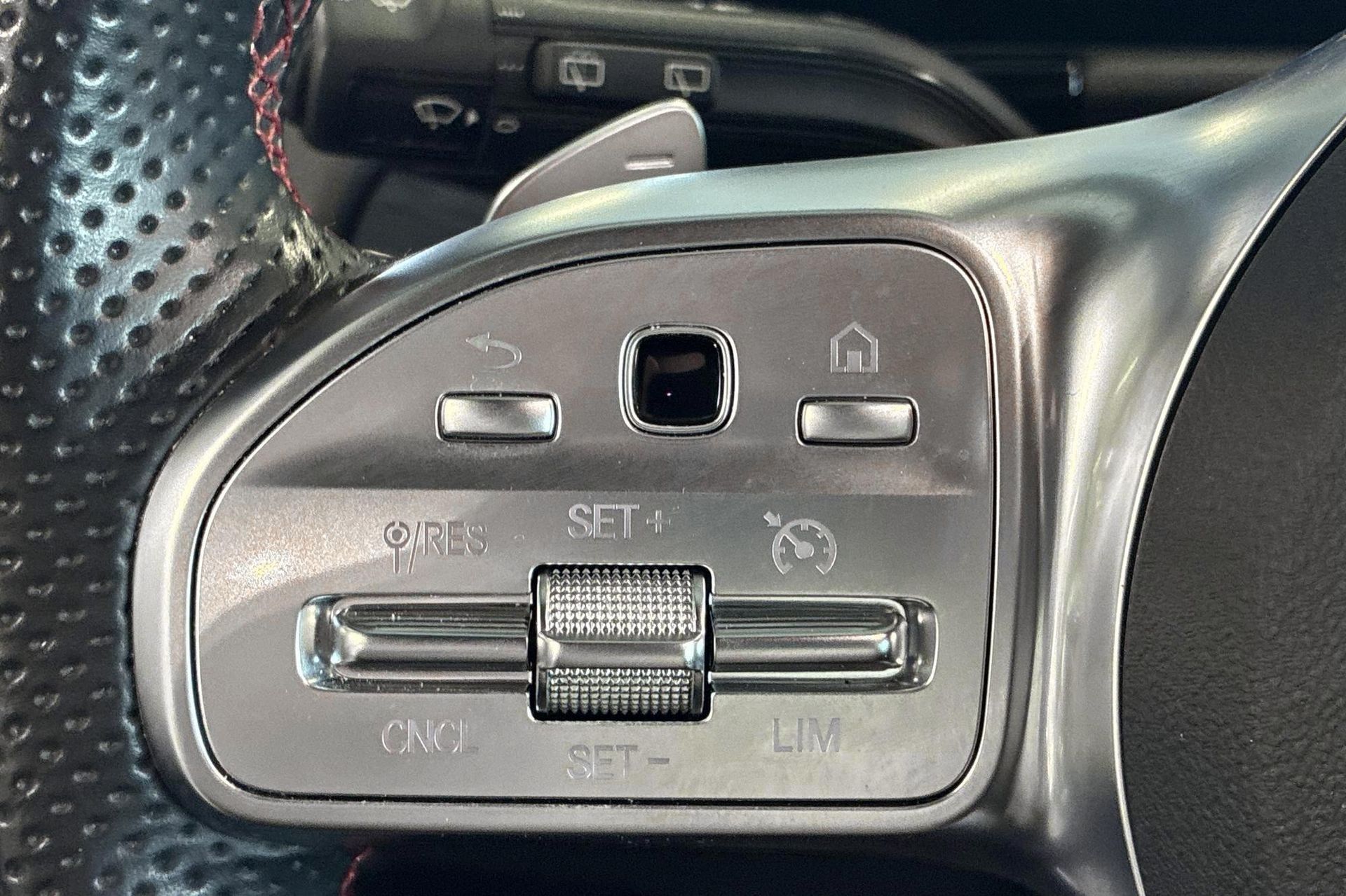 Mercedes-Benz GLA 200 d 2022, photo 5/10