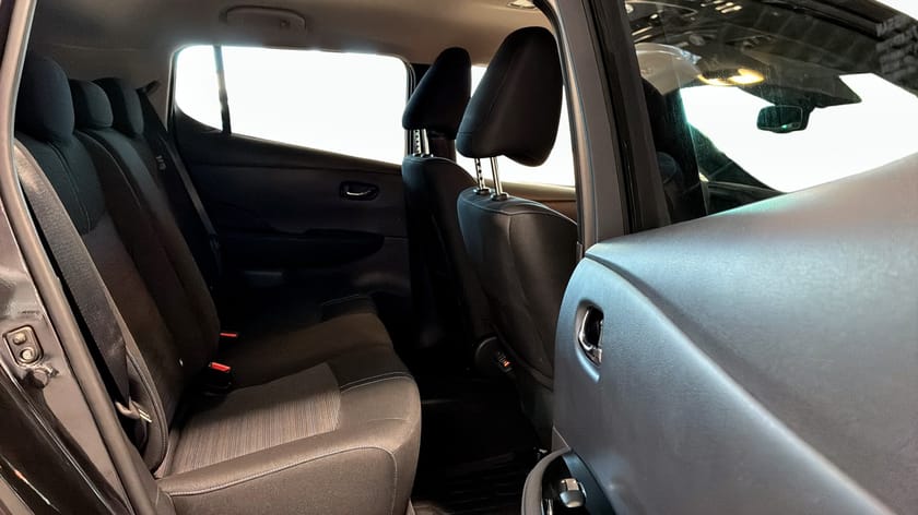 Bild 5 av Nissan Leaf N-CONNECTA, 40 KWH, Navi, 1 ÅRS GARANTI