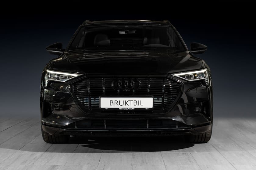 Bilde 3 av Audi e-tron 55 quattro Advanced Business Luftfjæring | Sort Optikk