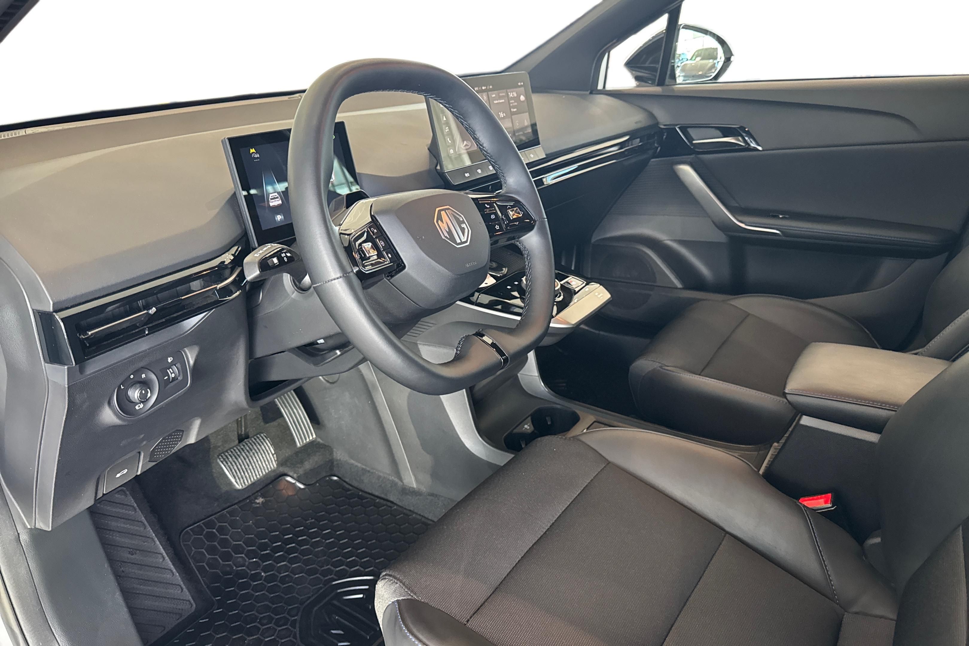 MG 4 Electric Long Range 64 kWh, 204hp, 2022