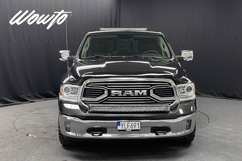 Bild 2 av RAM 1500 Crew Cab Dodge 5.7 V8 395HK Longhorn /Drag /Släde /Moms