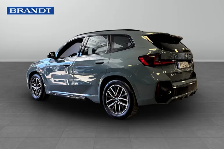 BMW iX1 xDrive30