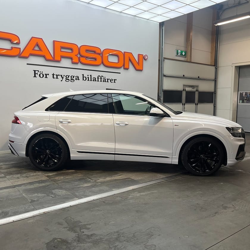Bild 3 av Audi Q8 50 TDI quattro Q S Line B&O Matrix 360° Luftfjädring Pano