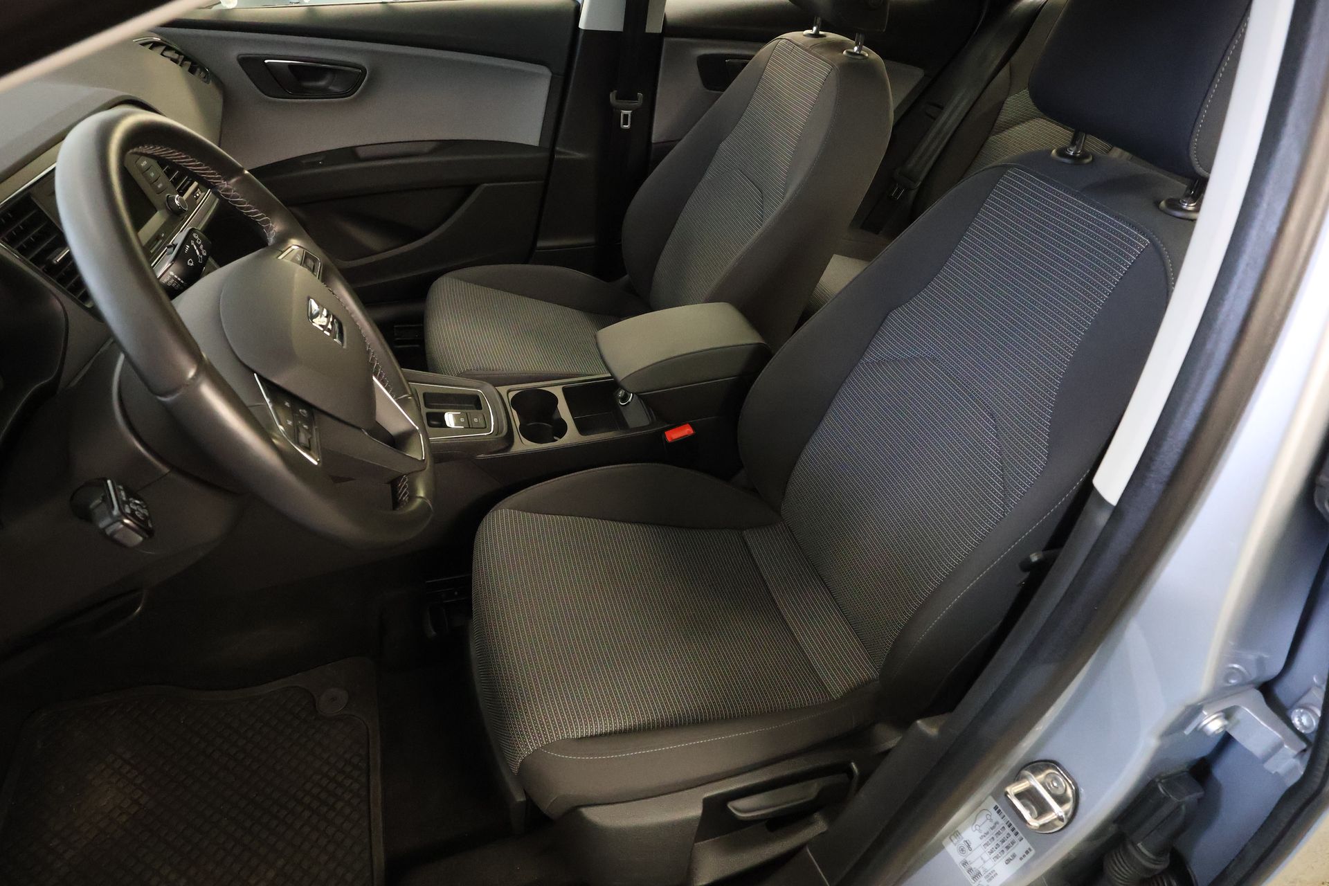 Seat Leon 2020, photo 7/10