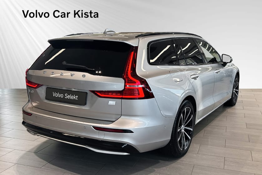 Bild 5 av Volvo V60 Recharge T8 Plus Dark Panorama H/K 360Kam