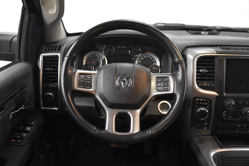 Bild 2 av RAM 1500 Crew Cab 5.7 V8 HEMI 4x4 Rattv Taklucka Drag Moms 395hk