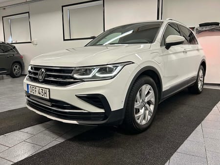 Volkswagen Tiguan eHybrid 1.4 TSI 245 hk Elegance Cockpit IQ  Drag MOMS