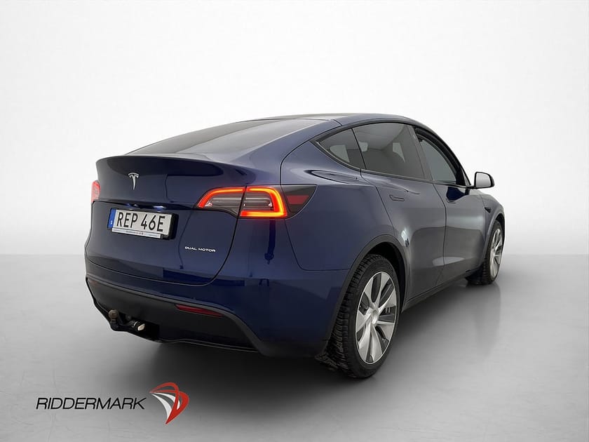 Bild 5 av Tesla Model Y Long Range AWD AP Pano Drag En-Brukare MOMS