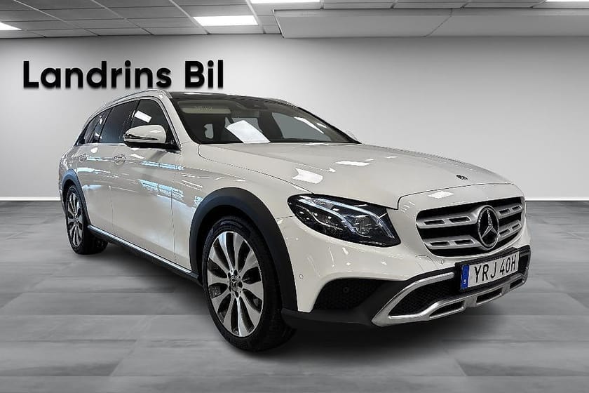 Bild 3 av Mercedes-Benz E 220 d 4MATIC All-Terrain Pano Drag Värmare 360 Burmeste