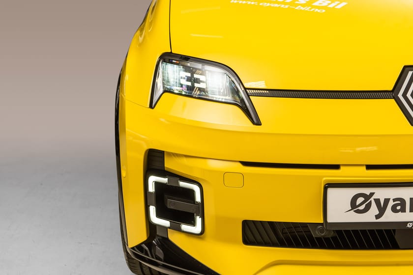 Bilde 2 av Renault 5 E-Tech R5/ICONIC/HARMAN/ÅRETS BIL 2025