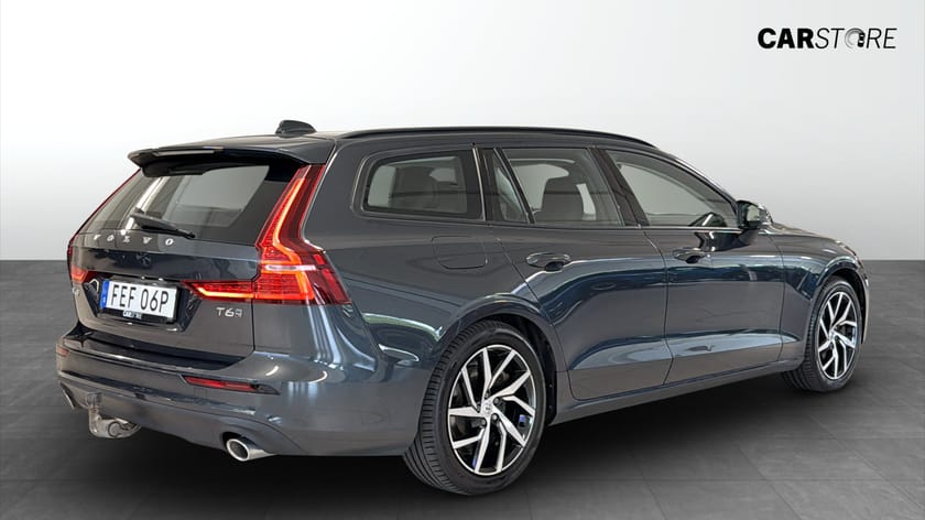 Bild 2 av Volvo V60 T6 Momentum AWD  / Drag / Adaptiv Farthållare