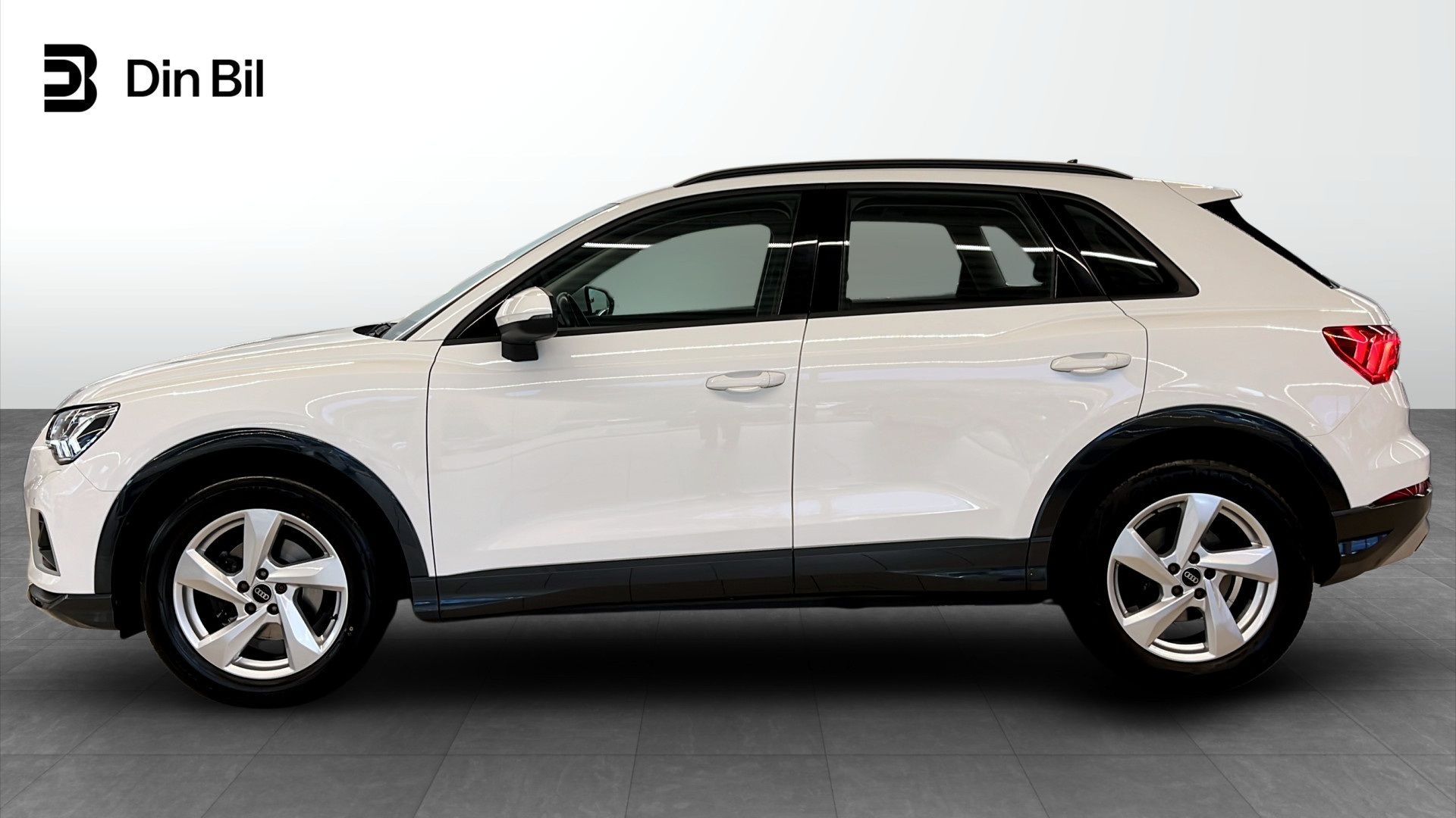 Audi Q3 2023, photo 2/10