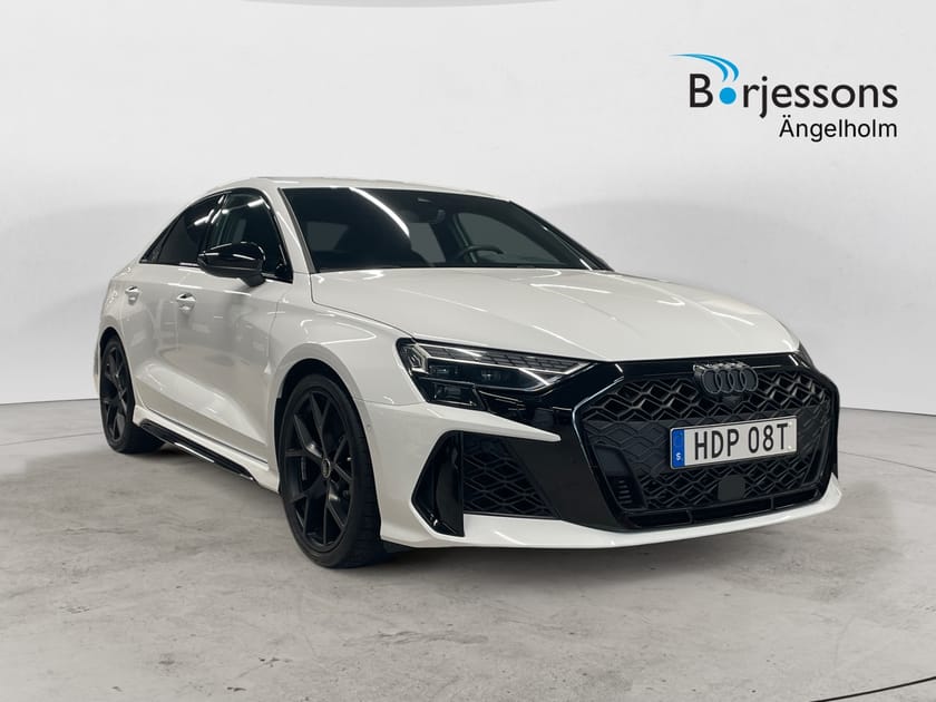 Bild 1 av Audi RS3 Sedan 2,5 TFSI 400 HK QUATTRO S-TRONIC