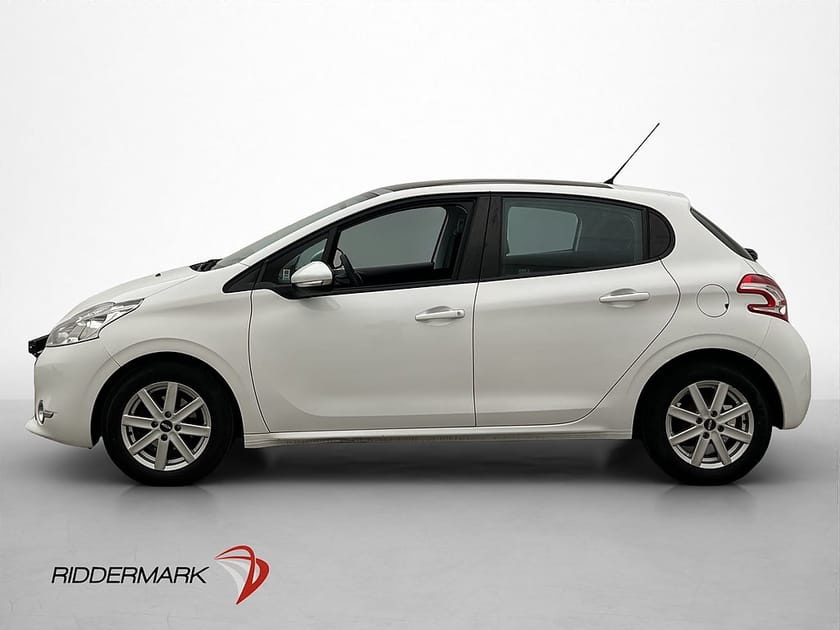 Bild 5 av Peugeot 208 1.2 PureTech 82hk Panorama Kamrem bytt