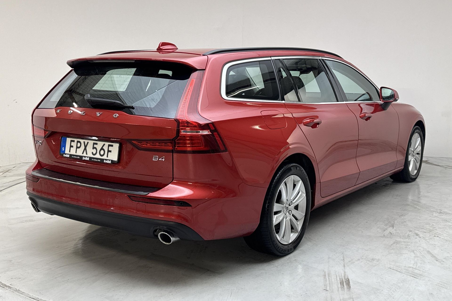 Volvo V60 B4 2022, kuva 3/10