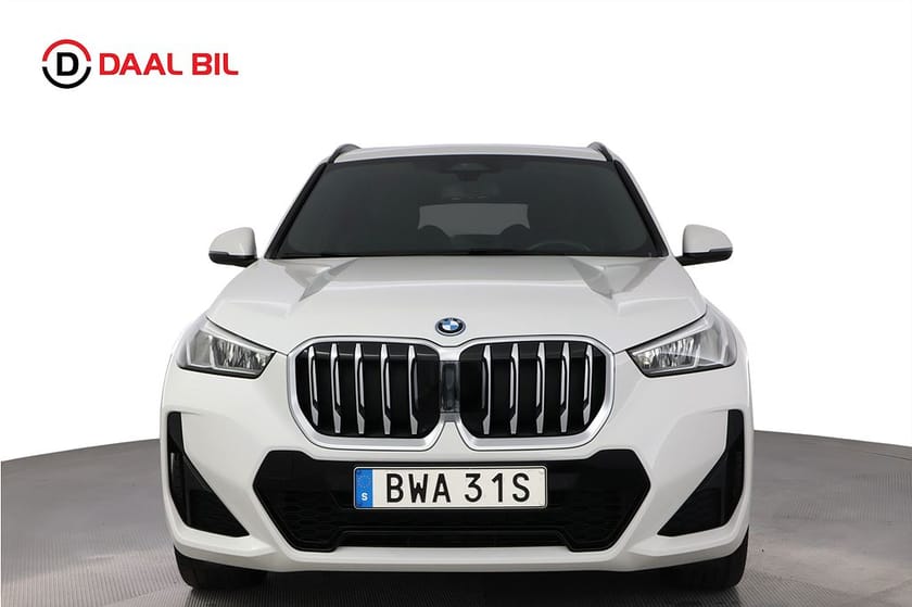 Bild 2 av BMW X1 xDrive25e 16,3kWh 245HK M-SPORT DRAG B-KAM NAVI MASSAGE
