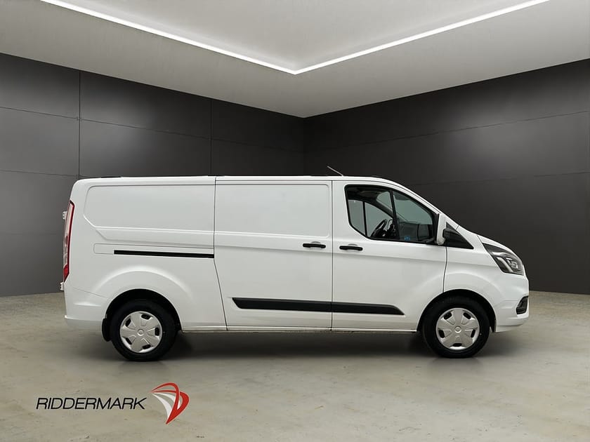 Bild 2 av Ford Transit Custom 300 transit-custom L2 Ny-Kamrem Värmare Drag B-Kamera Moms
