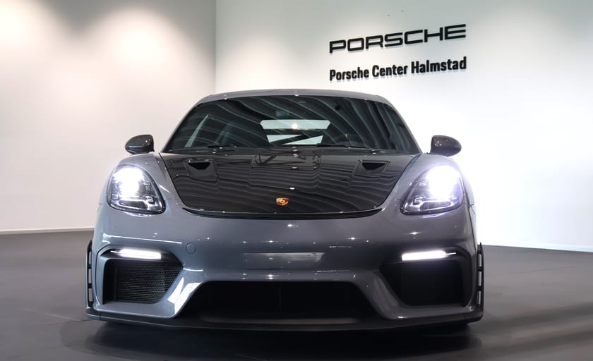 Bild 2 av Porsche 718 Cayman GT4 RS Weissach-paket PCCB/leasbar-Vat
