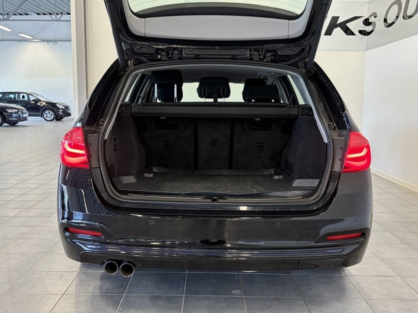 Bild 5 av BMW 320d xDrive Touring Sport line 190hk Aut/Drag
