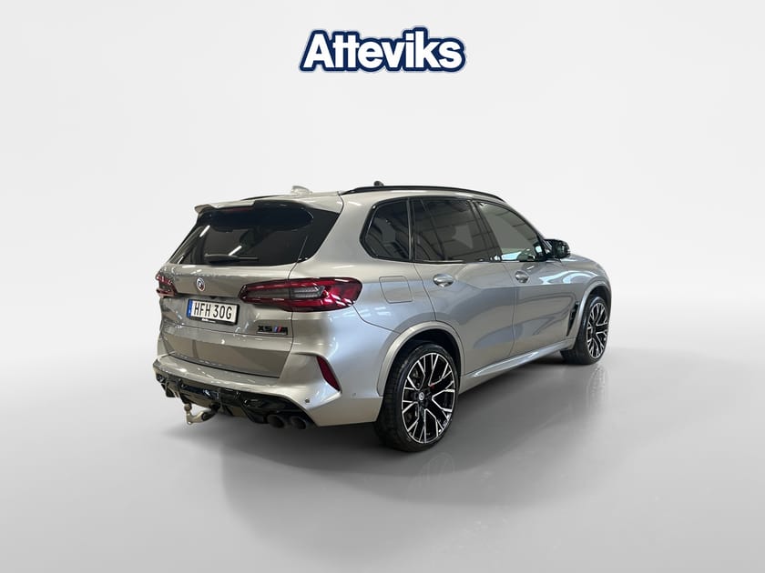 Bild 3 av BMW X5 M Competition Pano B&W Drag Laserlight DAP
