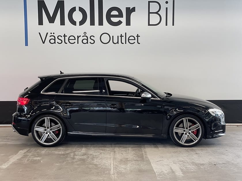 Bild 4 av Audi S3 Sportback 2.0 TFSI 310hk Quattro Cockpit Bang&Olufsen