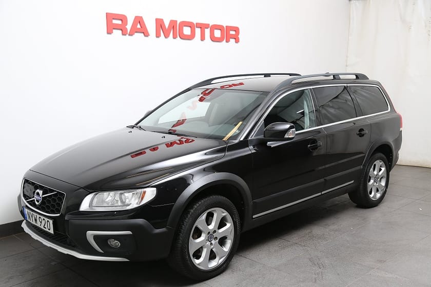 Bild 1 av Volvo XC70 D4 181hk Classic Summum Aut Skinn Värmare Dragkrok