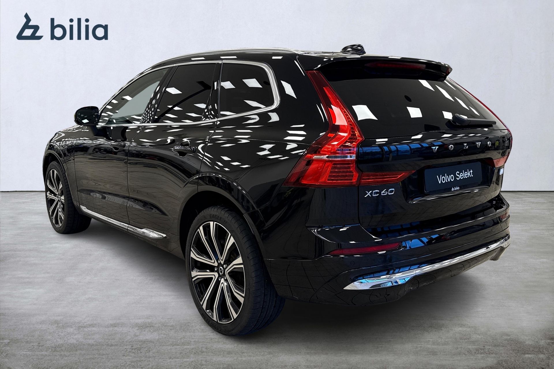 Volvo XC60 T6 Ultimate Bright 2024, bild 2/10