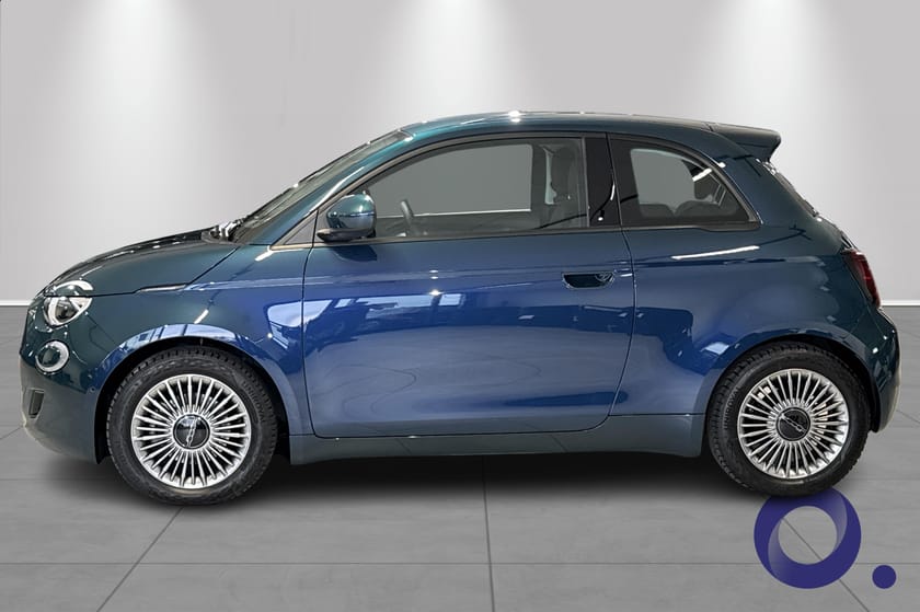 Bilde 2 av Fiat 500 Ryggekamera CarPlay / Andorid Auto